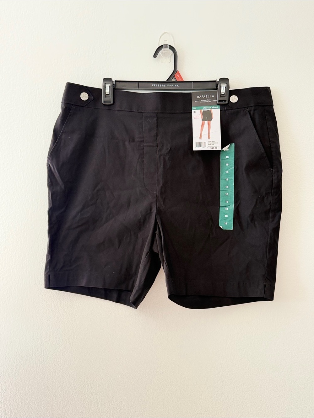 NWT Rafaella Black Stretch Shorts Womens Size 18 Mid Rise Career Casual